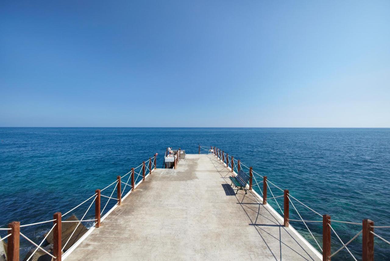 The Cliff Bay - Portobay Hotel Фуншал Екстериор снимка The pier at the resort