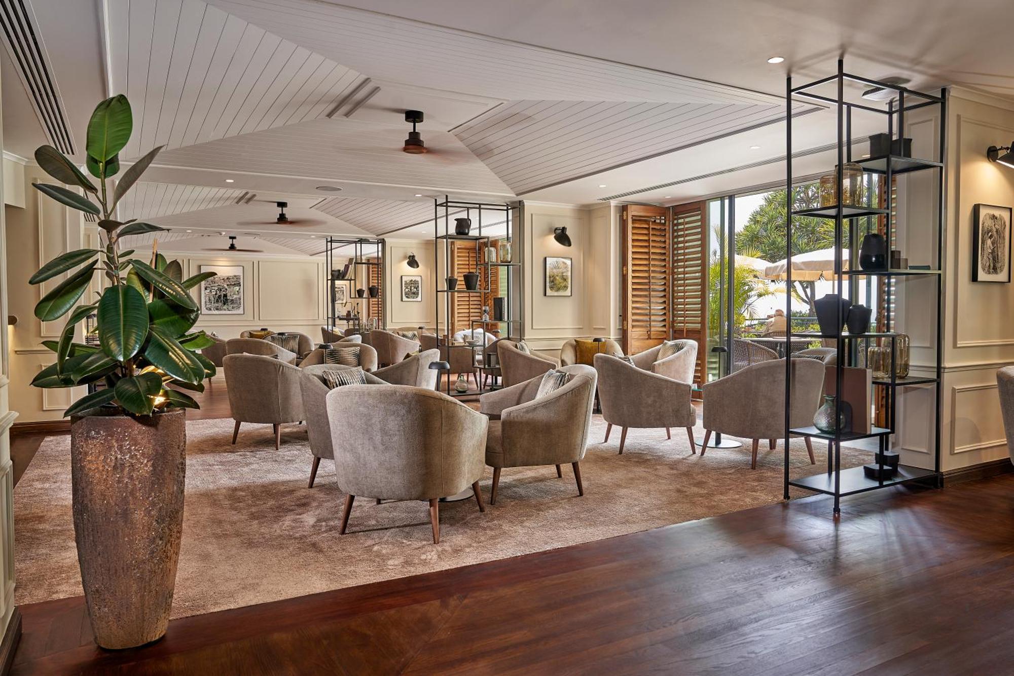 The Cliff Bay - Portobay Hotel Фуншал Екстериор снимка The Lounge at the InterContinental Athens