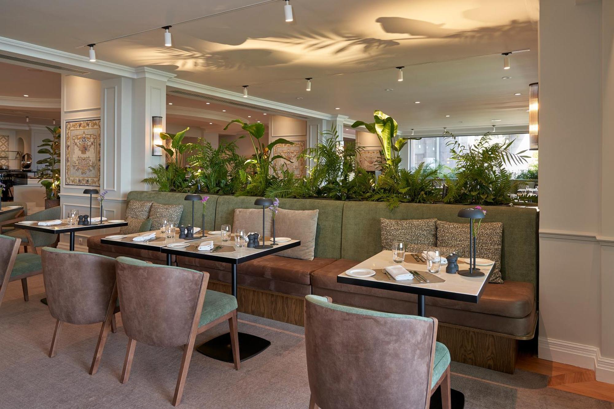 The Cliff Bay - Portobay Hotel Фуншал Екстериор снимка The restaurant at The Ivy Temple Row